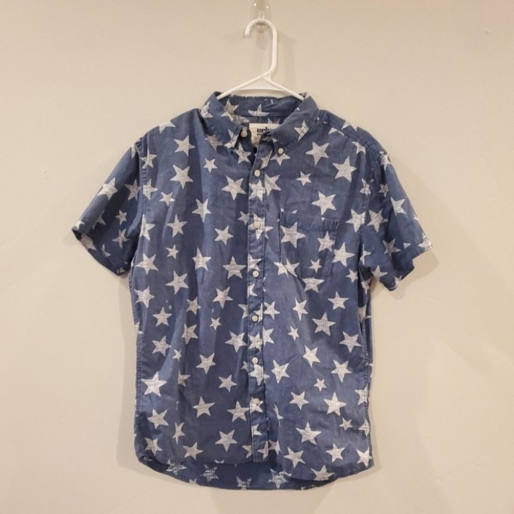 Short sleeve denim button up with stars